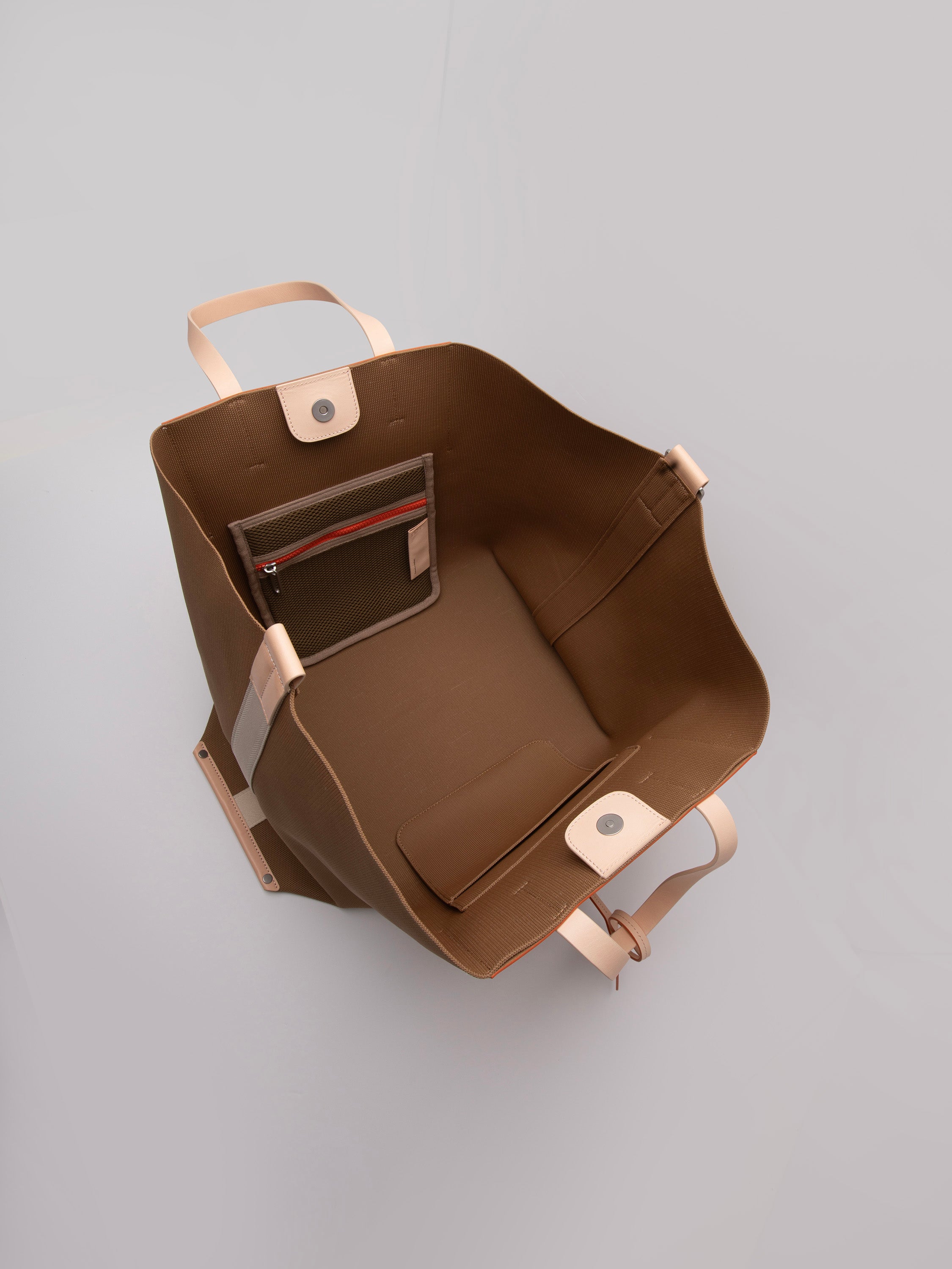 color:camel_ansicht:000000000000005_dokar:Z07_dokar-text:online inhalt