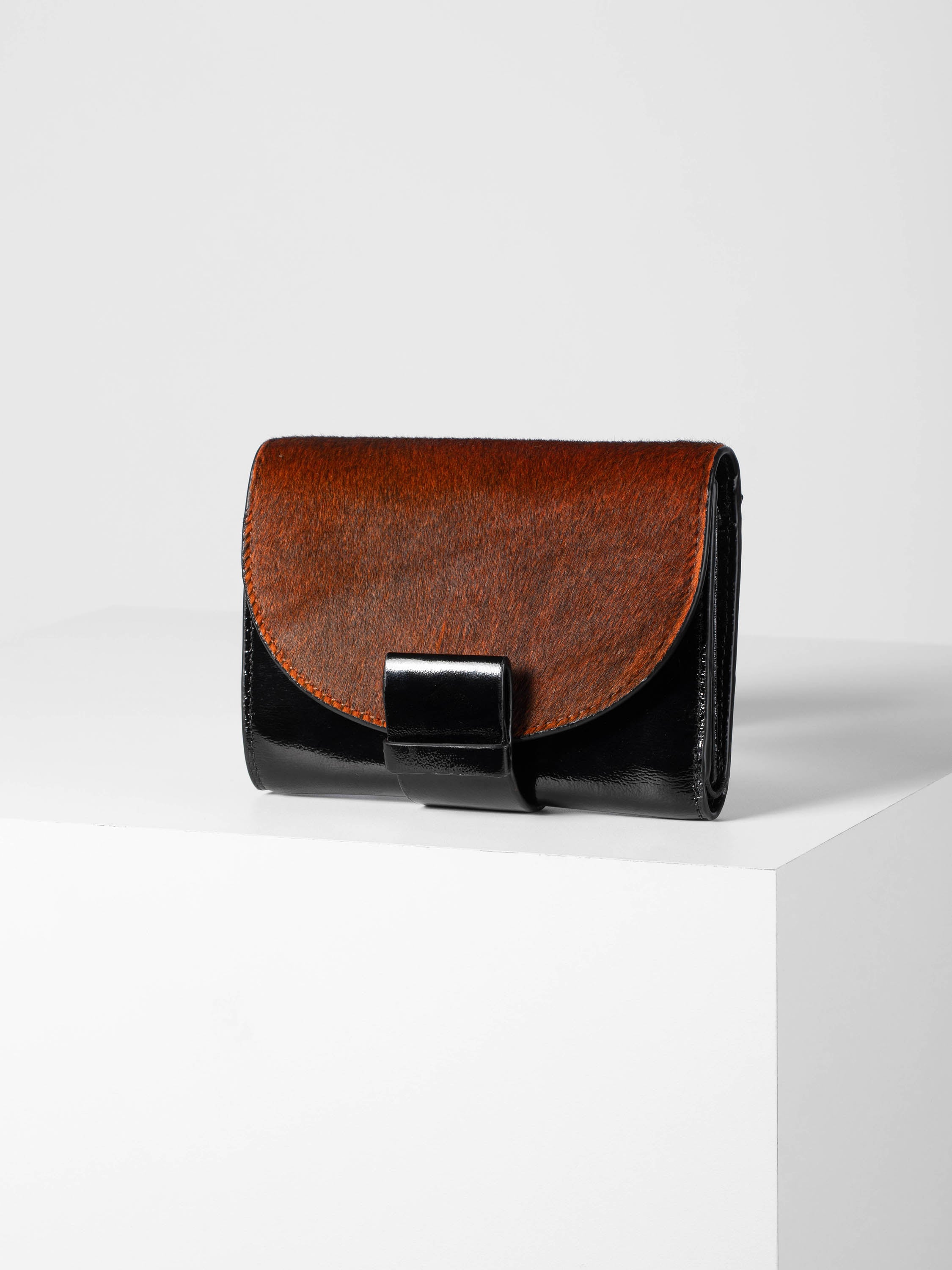 color:braun_ansicht:000000000000001_dokar:Z07_dokar-text:online inhalt