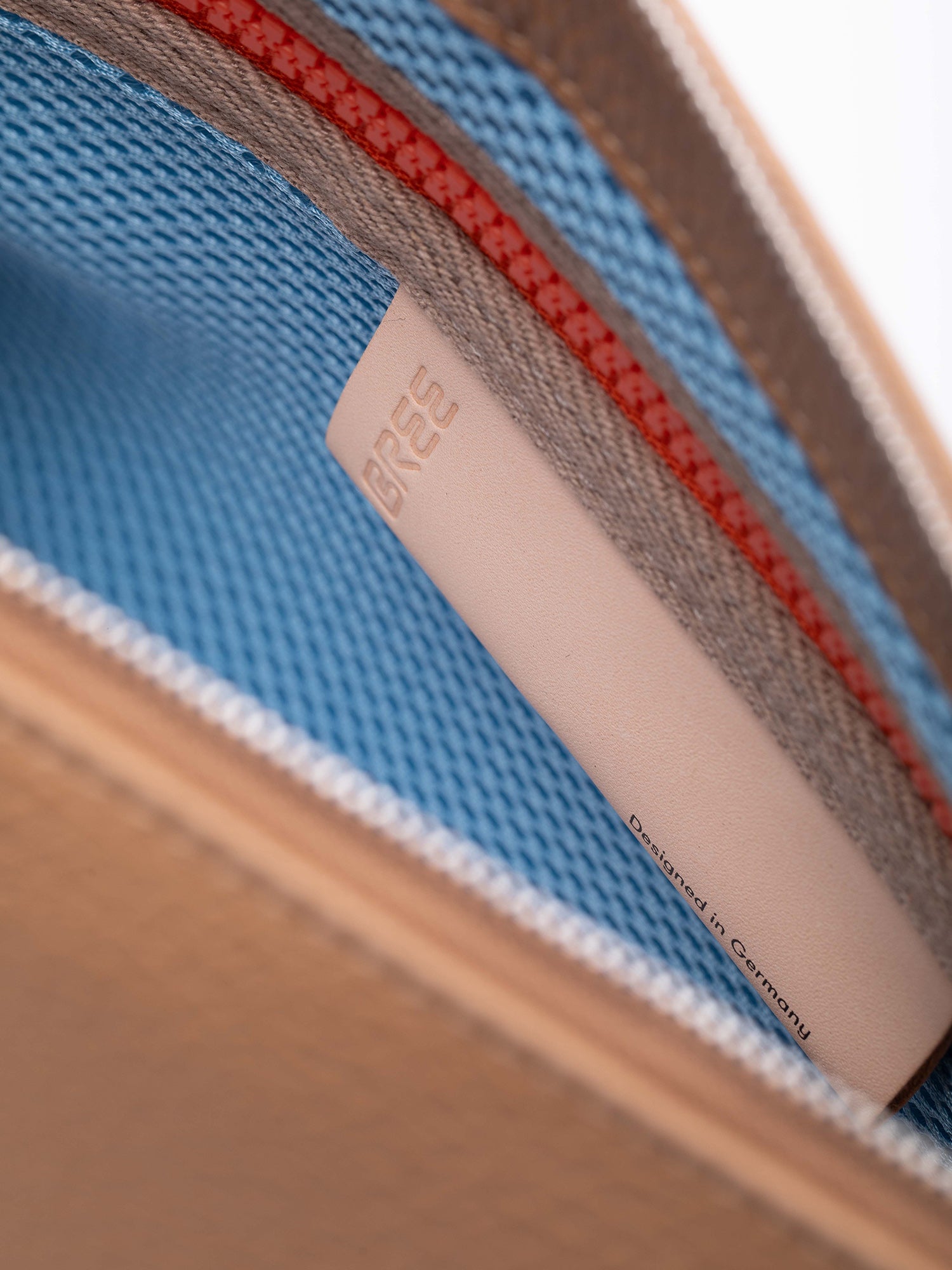 color:beige_ansicht:000000000000008_dokar:Z07_dokar-text:online inhalt