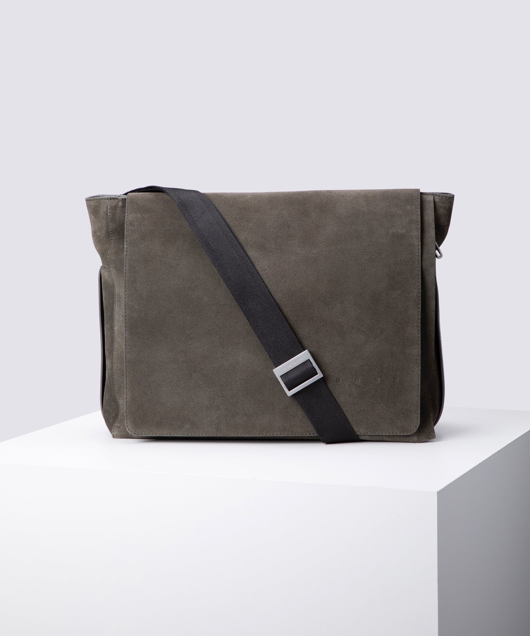 color:dark olive_ansicht:000000000000001_dokar:Z07_dokar-text:online inhalt